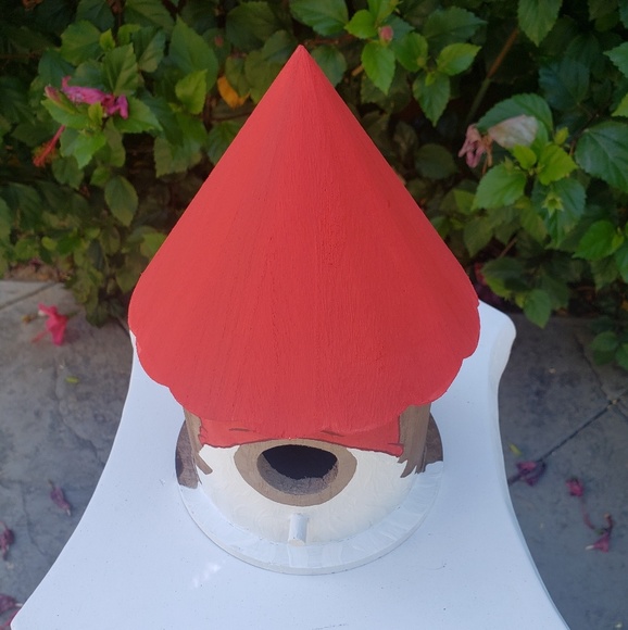 Hand painted GNOME birdhouse - Picture 4 of 8
